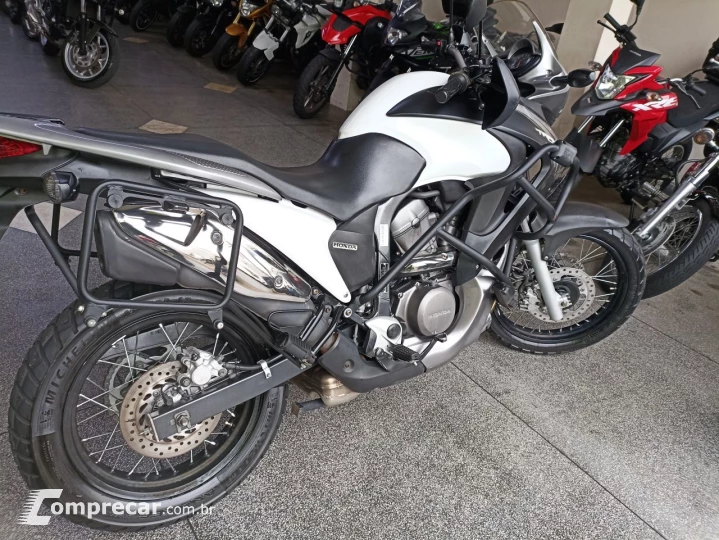 XL 700V TRANSALP