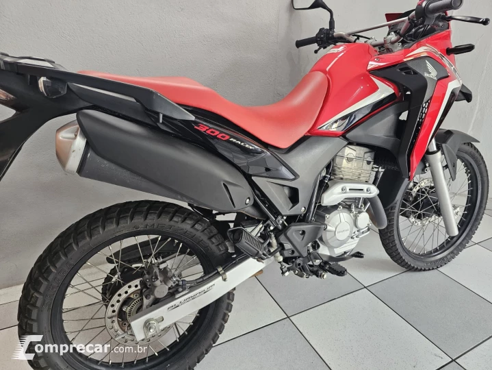 XRE 300 RALLY