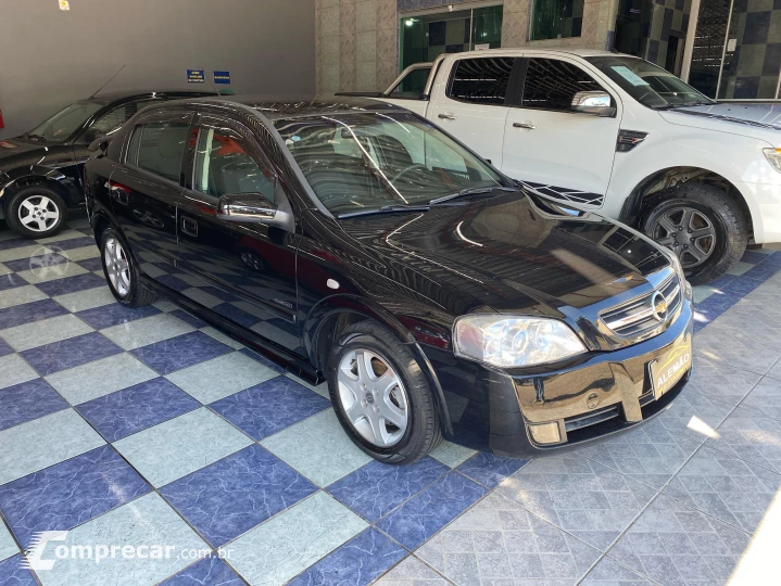 ASTRA 2.0 MPFI Advantage 8V
