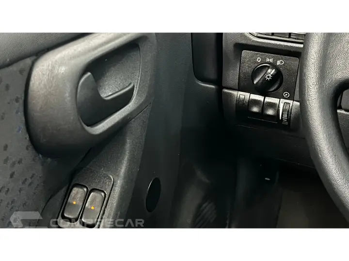 CORSA 1.4 MPFI MAXX 8V FLEX 4P MANUAL