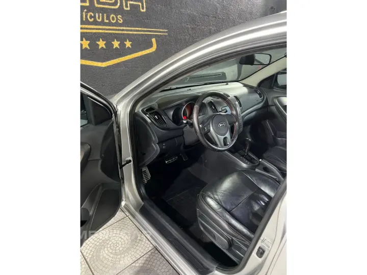CERATO 1.6 SX2 16V GASOLINA 4P AUTOMÁTICO