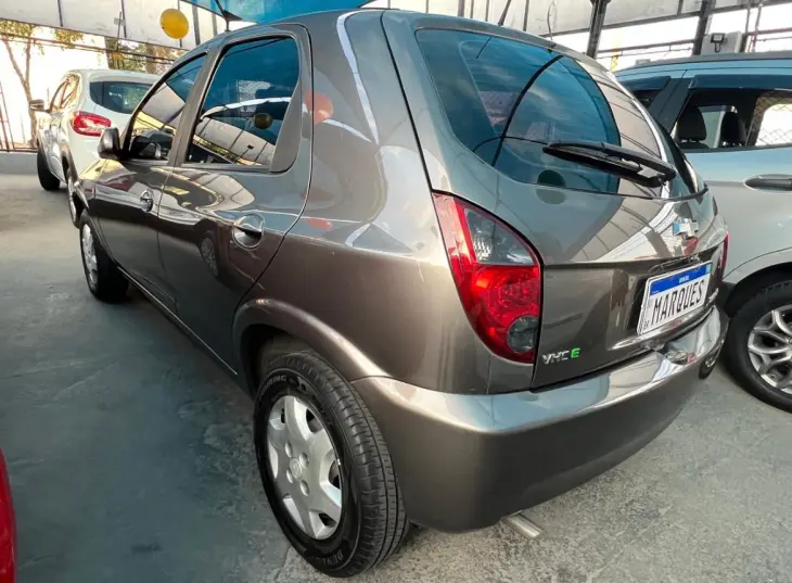 CELTA 1.0 MPFI LT 8V