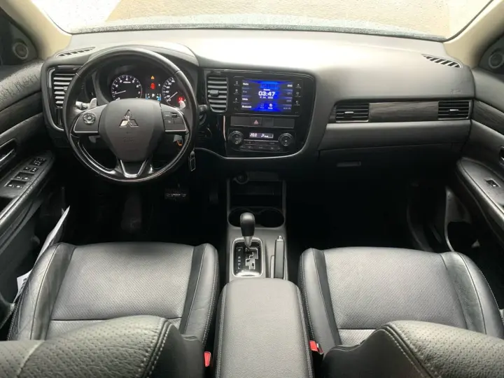 OUTLANDER 2.0 16V 160cv Aut.