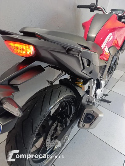 CB 300F
