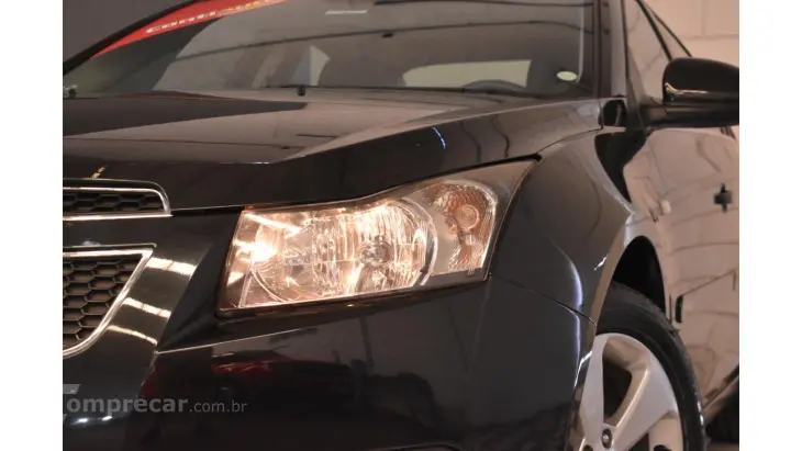 CRUZE SEDAN - 1.8 LT 16V 4P AUTOMÁTICO