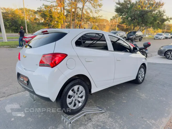 Onix Hatch 1.0 12V 4P FLEX LT