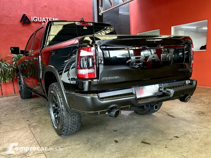 1500 5.7 V8 GASOLINA REBEL CD 4X4 AUTOMÁTICO