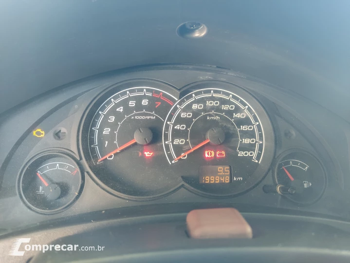 CELTA 1.0 MPFI Life 8V
