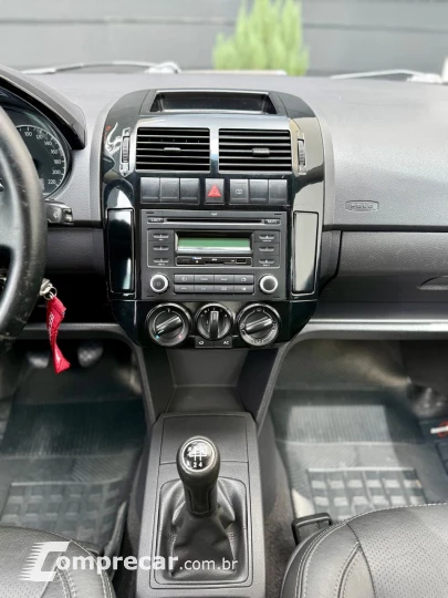 POLO 1.6 MI Serie Ouro 8V