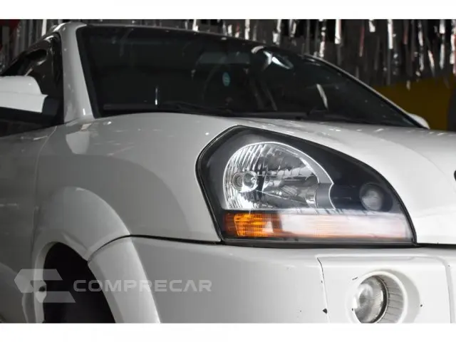 TUCSON - 2.0 MPFI GLS 16V 143CV 2WD 4P AUTOMÁTICO