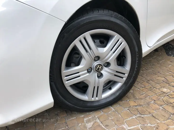 City 1.5 Personal 16V Flex 4P Automático