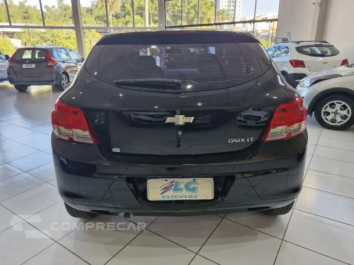 Onix Hatch 1.0 12V 4P FLEX LT