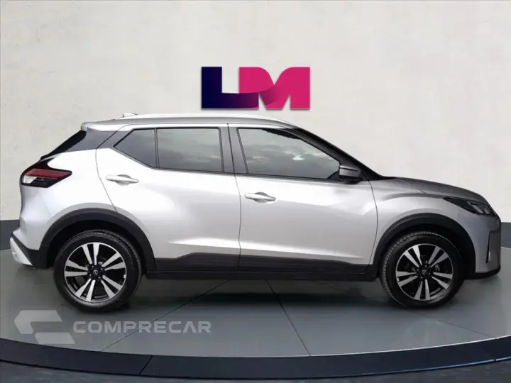 KICKS PLAY 1.6 16V FLEXSTART SENSE XTRONIC