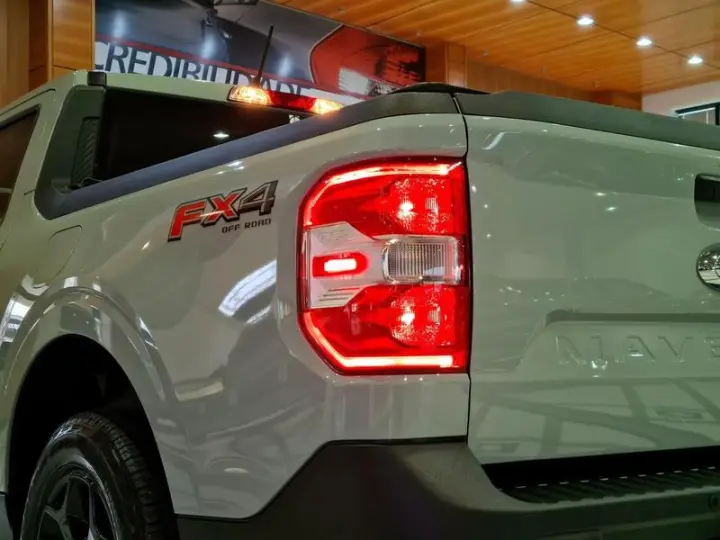 MAVERICK LARIAT FX4 2.0 ECOBOOST AUT