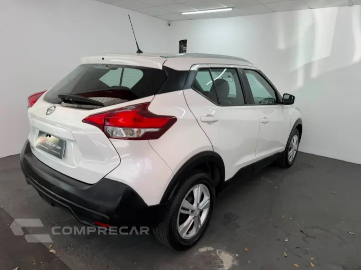 KICKS S 1.6 16V FlexStar 5p Mec.
