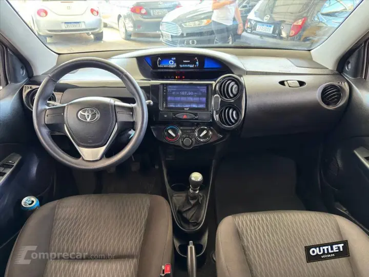 ETIOS 1.5 X SEDAN 16V FLEX 4P MANUAL