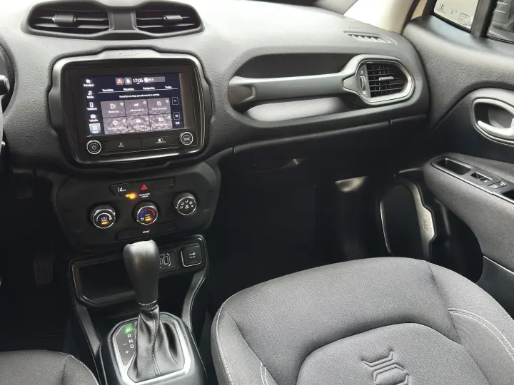 RENEGADE 1.3 T270 TURBO FLEX AT6