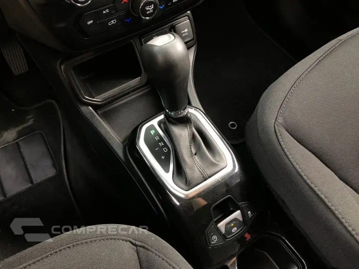 Renegade 1.8 16V Flex Sport 4P Automático