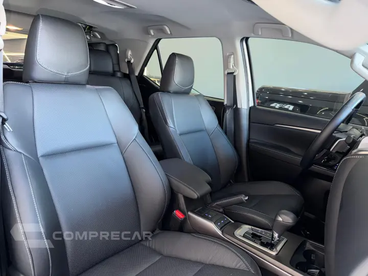 Hilux SW4 SRX platinum