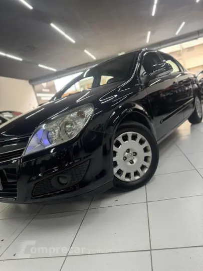 VECTRA 2.0 MPFI Expression 8V