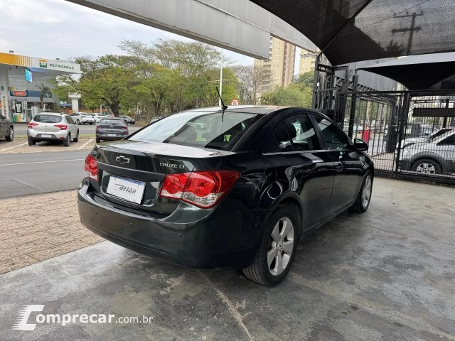 CRUZE SEDAN - 1.8 LT 16V 4P AUTOMÁTICO