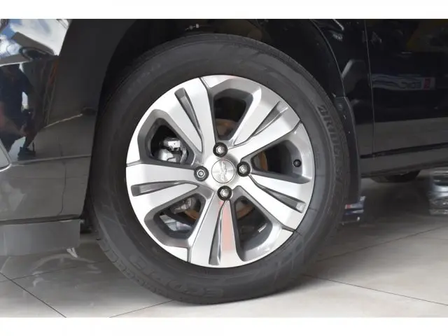 SPIN - 1.8 PREMIER 8V 4P AUTOMÁTICO