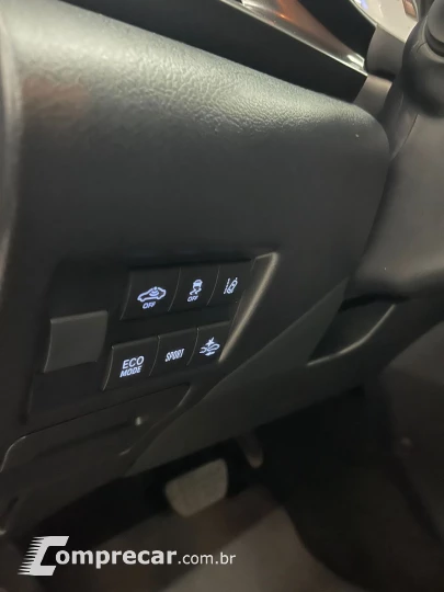YARIS 1.5 16V Sedan XS Connect