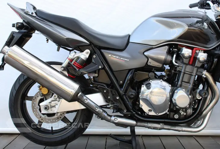 HONDA CB 1300 F SUPER FOUR