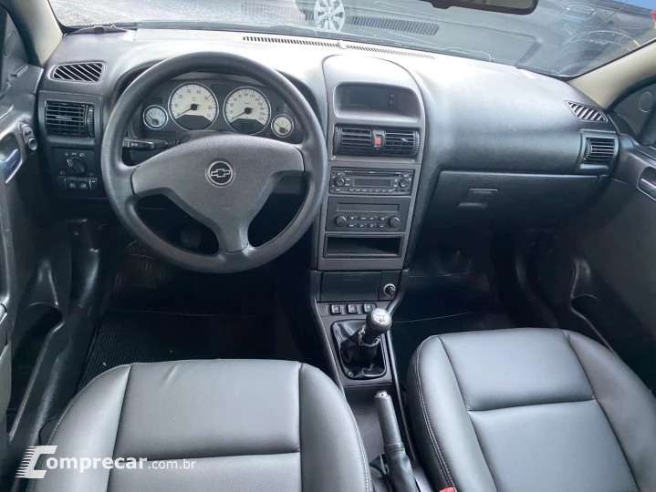 ASTRA 2.0 MPFI Advantage 8V