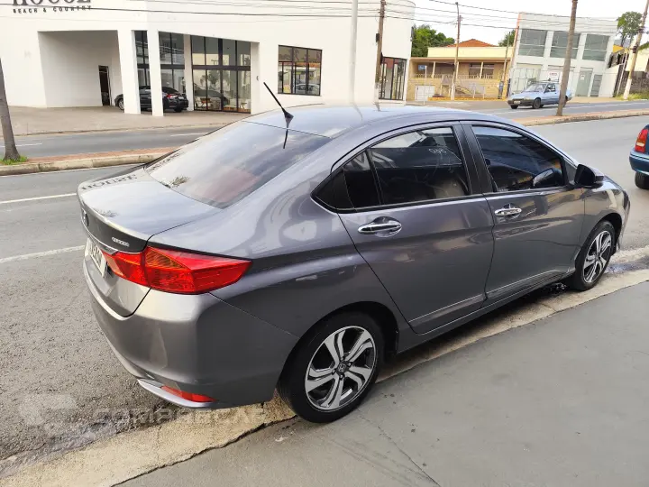 CITY 1.5 EXL Sedan 16V