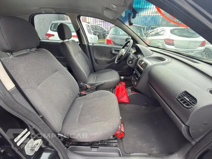 CORSA 1.4 MPFI Premium 8V