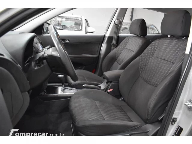 I30 - 2.0 MPI 16V 4P AUTOMÁTICO
