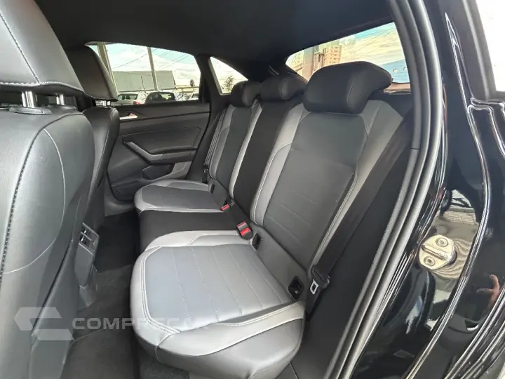 Nivus Highline 1.0 200 TSI Flex Aut.