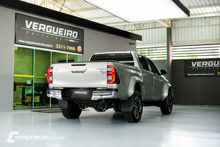 HILUX 2.8 D-4d Turbo CD SRX Plus 4X4