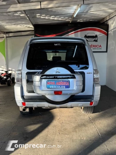 Pajero HPE Full 3.8 V6 250cv 5p Aut.