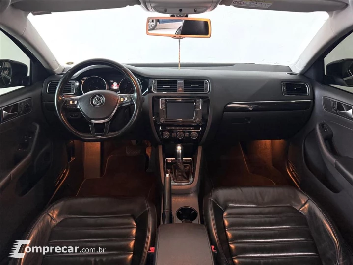 JETTA 2.0 TSI HIGHLINE 211CV GASOLINA 4P TIPTRONIC