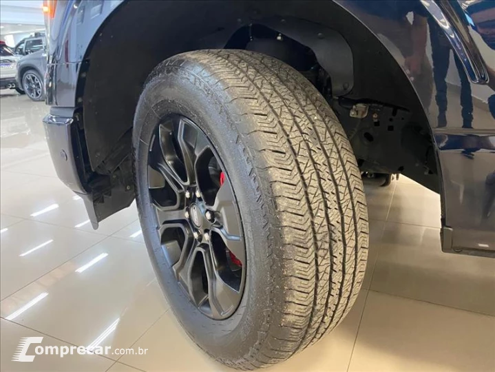 F-150 5.0 V8 CD Lariat FX4