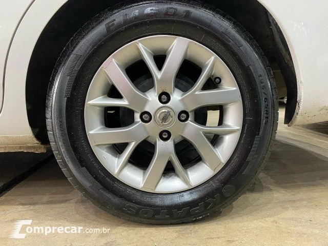 VERSA - 1.6 16V SV 4P XTRONIC