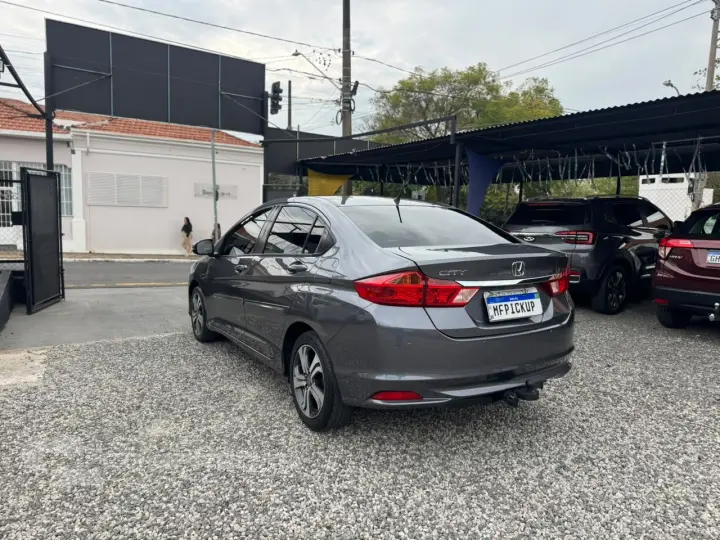 CITY 1.5 LX Sedan 16V