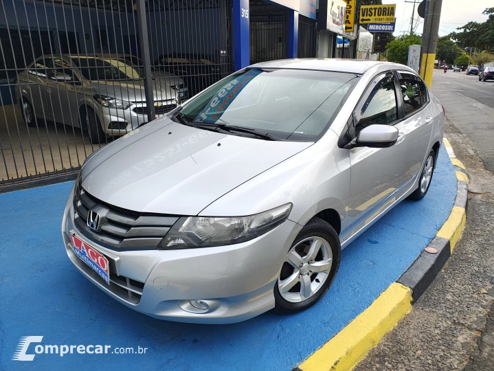 CITY 1.5 LX Sedan 16V