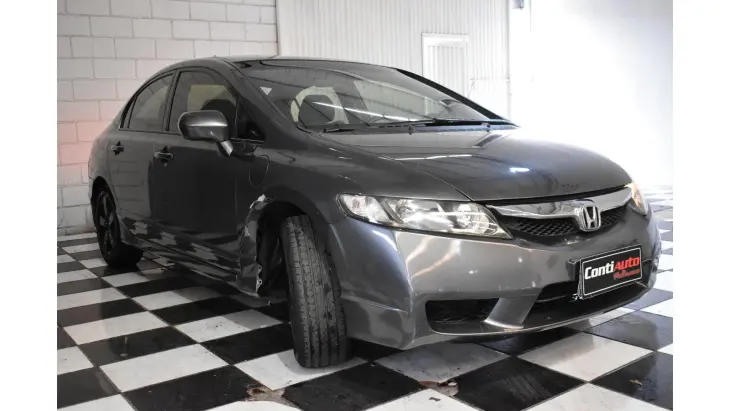 CIVIC - 1.8 LXS 16V 4P AUTOMÁTICO