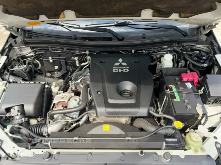 L200 TRITON 2.4 16V Turbo Sport HPE TOP CD 4X4