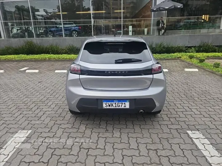 208 1.6 16V Roadtrip