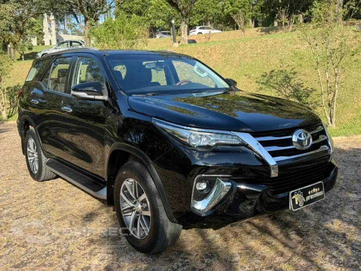 HILUX SW4 2.8 SRX 4X4 7 LUGARES 16V TURBO INTERCOOLER DIESEL
