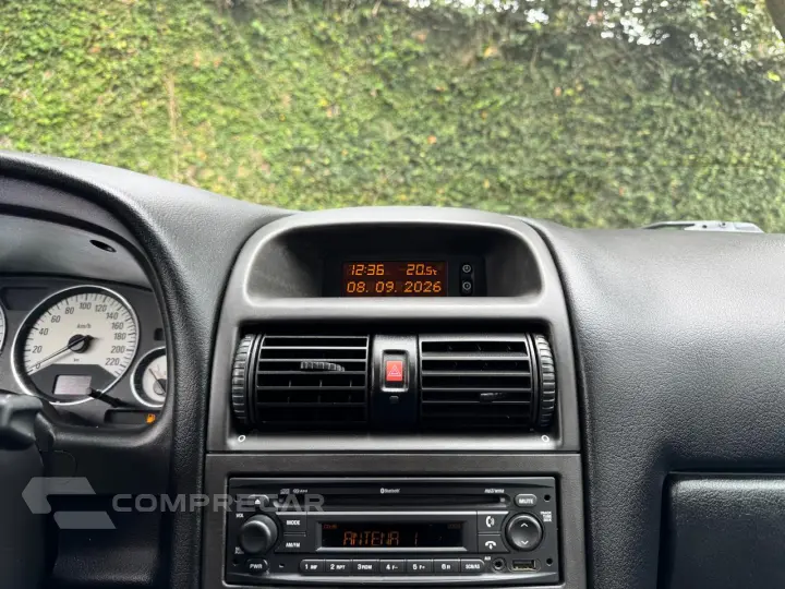 ASTRA 2.0 MPFI Advantage 8V