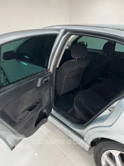 ASTRA 2.0 MPFI Advantage 8V