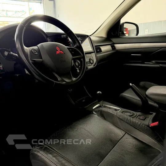 OUTLANDER 2.0 16V 160cv Aut.