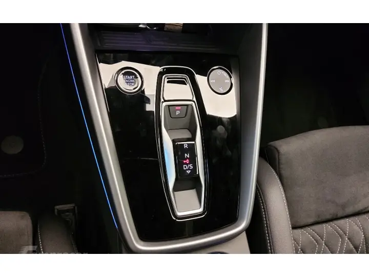 A3 2.0 40 TFSI MHEV SPORTBACK PERFORMANCE BLACK S-TRONIC