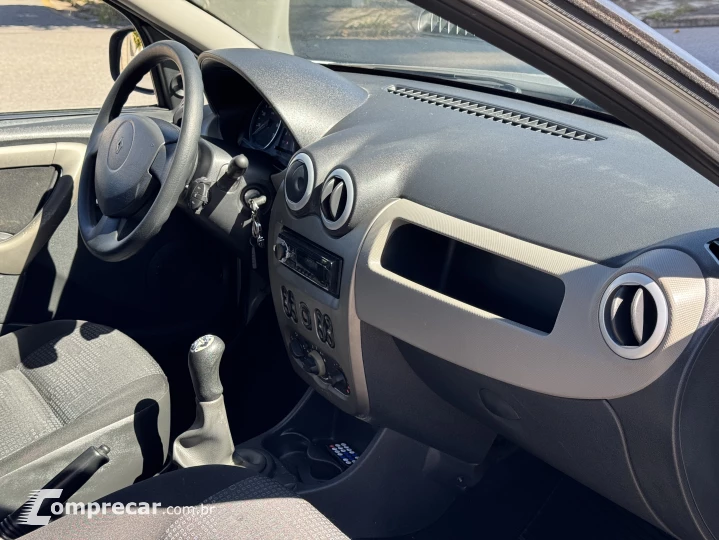 SANDERO 1.6 Expression 8V