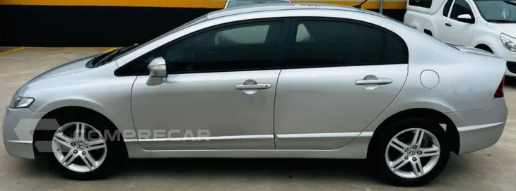Civic 1.8 16V 4P EXS AUTOMÁTICO